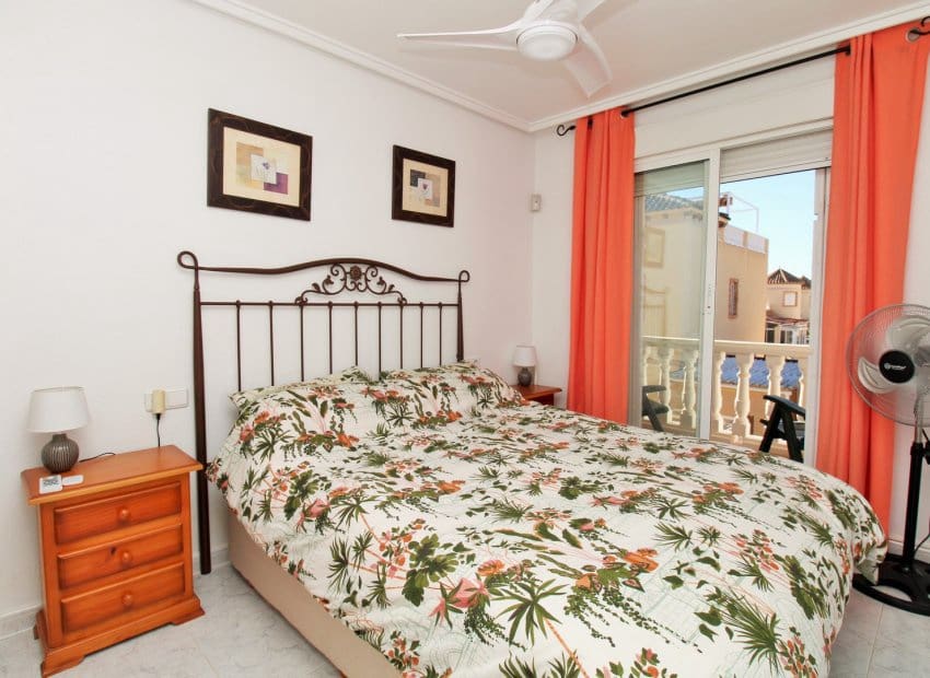 3 camera da letto Casa in vendita in Playa Flamenca con piscina - 234.900 € (Rif: 9626126)