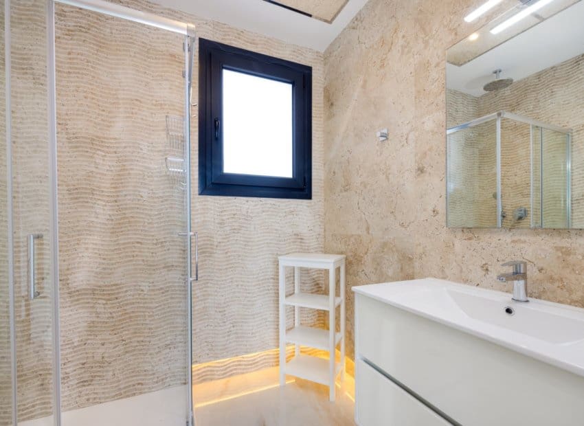 3 slaapkamer Villa te koop in Orihuela Costa met zwembad - € 850.000 (Ref: 9626377)