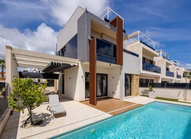 3 slaapkamer Villa te koop in Lomas de Cabo Roig - Los Dolses, Orihuela met zwembad - € 850.000 (Ref: 9626377)