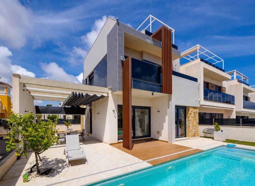 3 slaapkamer Villa te koop in Orihuela Costa met zwembad - € 850.000 (Ref: 9626377)