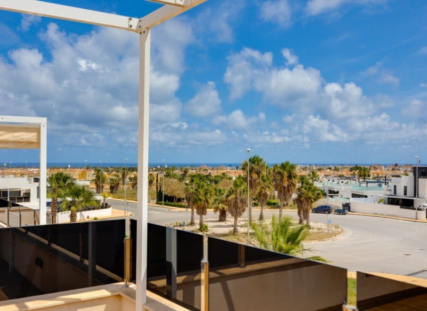 3 slaapkamer Villa te koop in Orihuela Costa met zwembad - € 850.000 (Ref: 9626377)