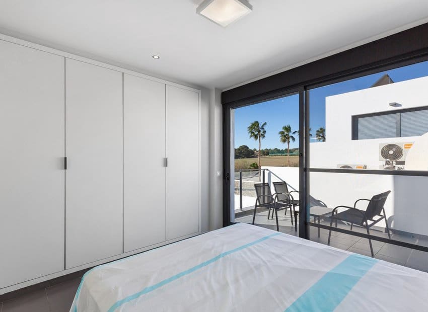 3 slaapkamer Villa te koop in Algorfa met zwembad - € 349.900 (Ref: 9626378)