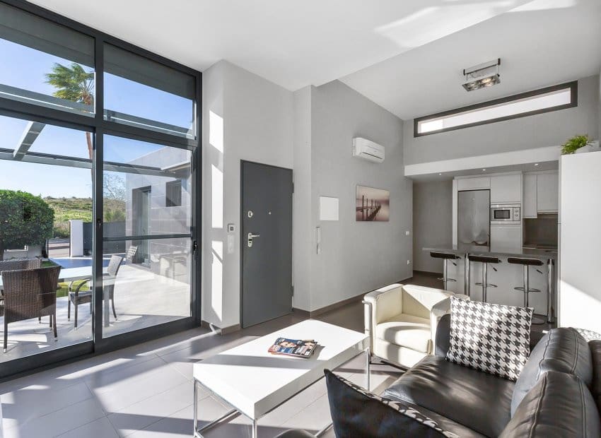 3 slaapkamer Villa te koop in Algorfa met zwembad - € 349.900 (Ref: 9626378)