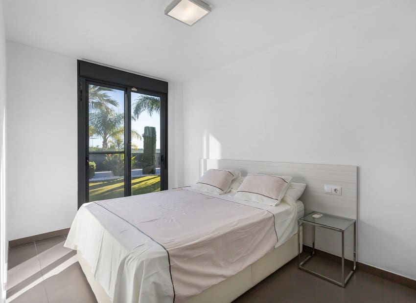 3 slaapkamer Villa te koop in Algorfa met zwembad - € 349.900 (Ref: 9626378)