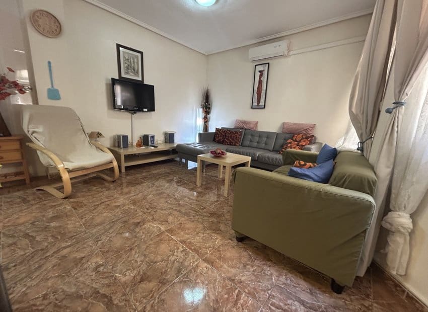 2 bedroom Apartment for sale in Rojales - € 95,000 (Ref: 9626381)