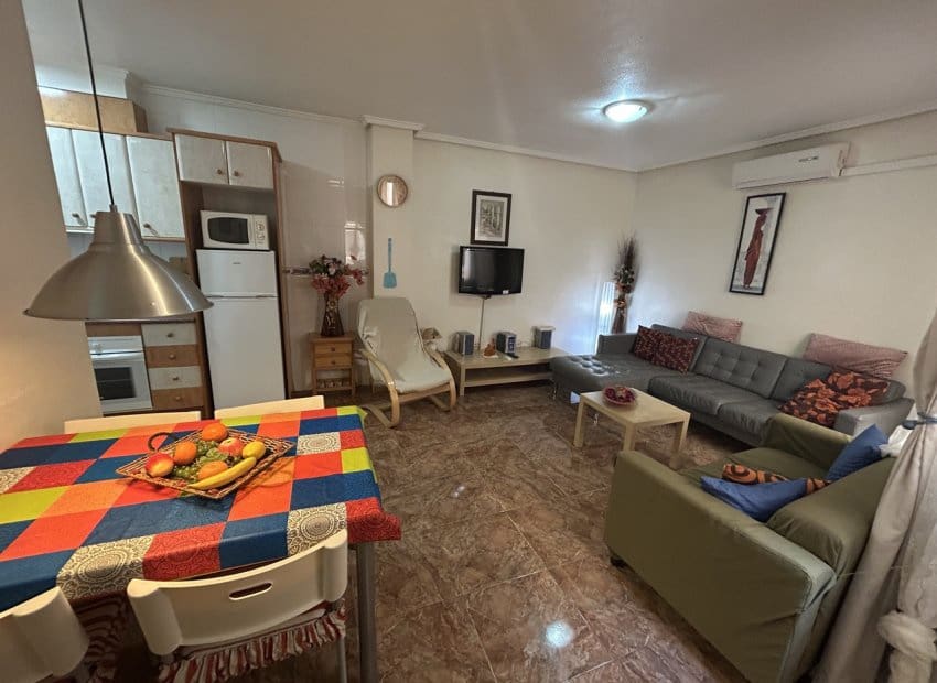 2 bedroom Apartment for sale in Rojales - € 95,000 (Ref: 9626381)