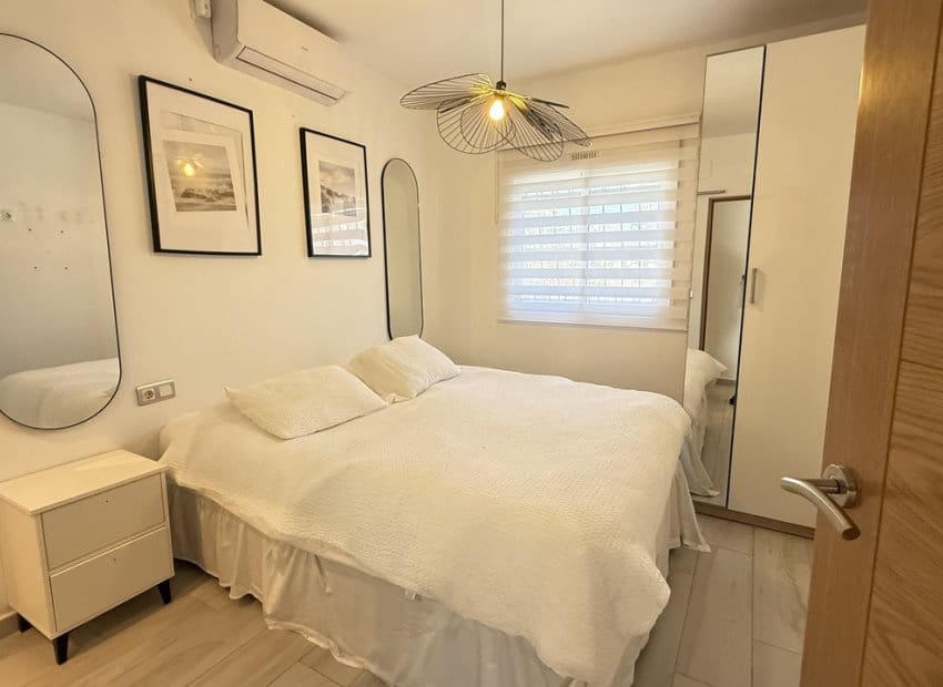 2 sovrum Villa till salu i Villamartin med pool - 255 000 € (Ref: 9626382)