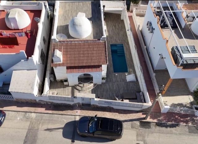 2 sovrum Villa till salu i Villamartin, Orihuela med pool - 255 000 € (Ref: 9626382)