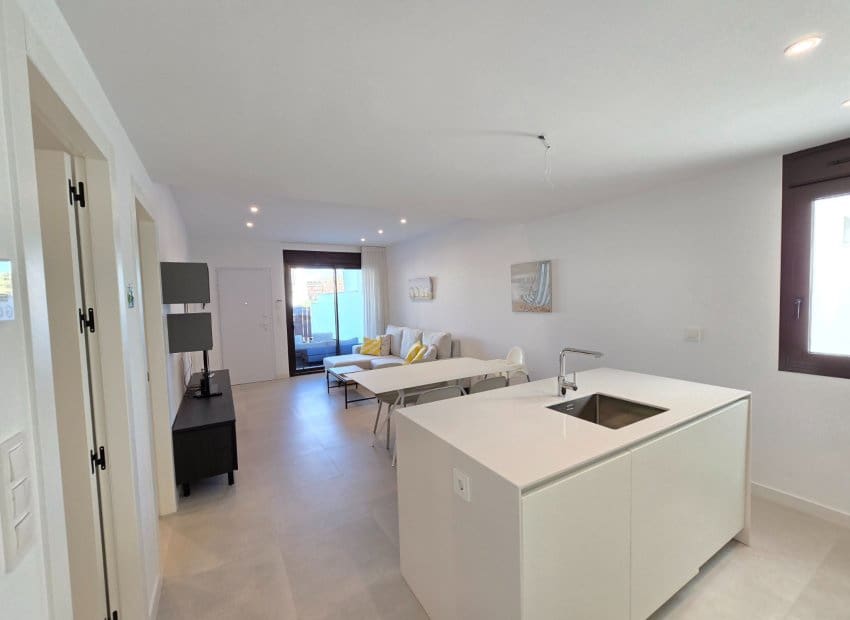 Apartamento de 2 habitaciones en Pilar de la Horadada en venta con piscina - 279.000 € (Ref: 9626609)