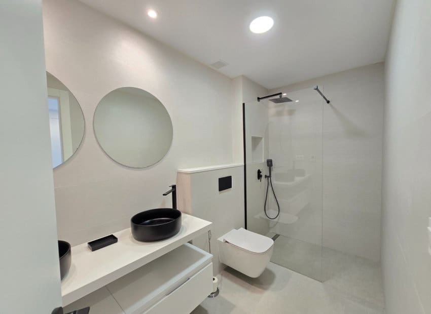 Apartamento de 2 habitaciones en Pilar de la Horadada en venta con piscina - 279.000 € (Ref: 9626609)