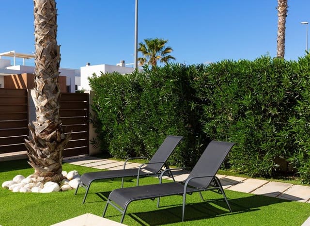 3 slaapkamer Villa te koop in Vistabella, Orihuela met zwembad - € 379.000 (Ref: 9631470)