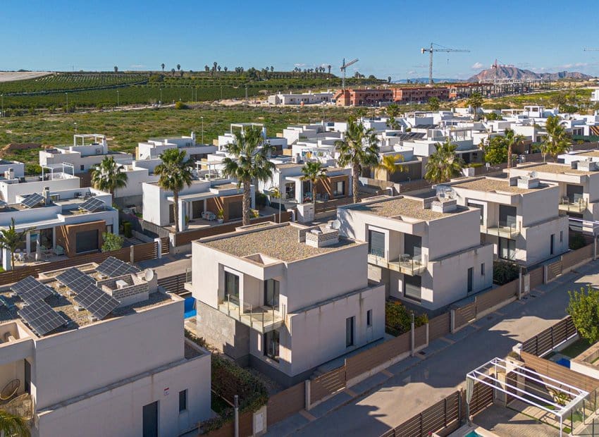 3 slaapkamer Villa te koop in Vistabella met zwembad - € 379.000 (Ref: 9631470)