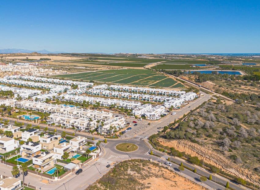 3 slaapkamer Villa te koop in Vistabella met zwembad - € 379.000 (Ref: 9631470)