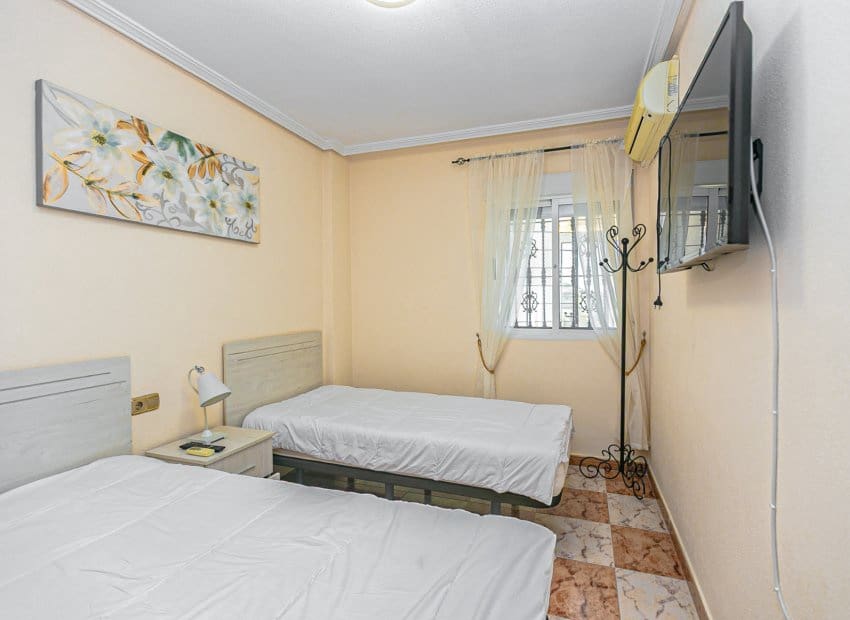 2 soverom Leilighet til salgs i La Zenia med svømmebasseng - € 155 000 (Ref: 9631471)