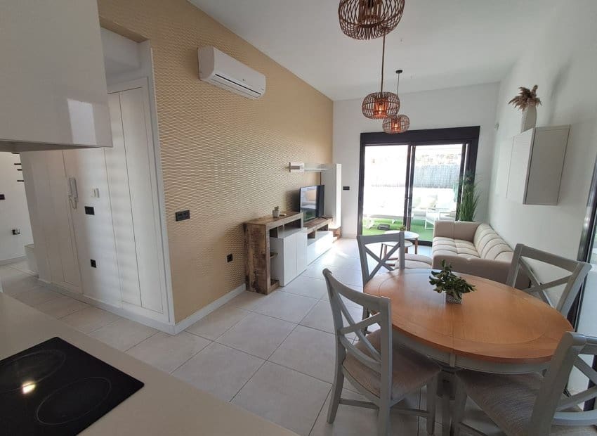 3 chambre Villa/Maison à vendre à Cabo Roig avec piscine - 360 000 € (Ref: 9631472)