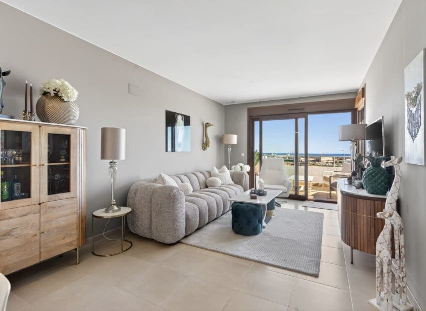 2 soverom Penthouse til salgs i Orihuela Costa med svømmebasseng - € 299 000 (Ref: 9631473)