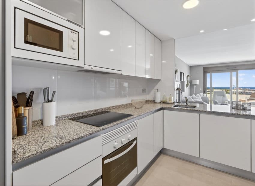 2 soverom Penthouse til salgs i Orihuela Costa med svømmebasseng - € 299 000 (Ref: 9631473)