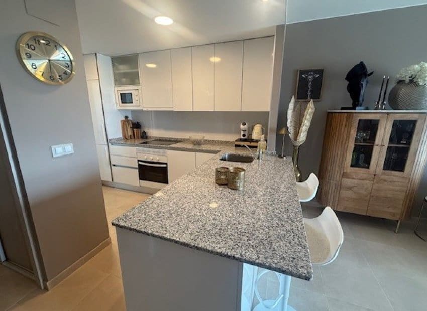 2 soverom Penthouse til salgs i Orihuela Costa med svømmebasseng - € 299 000 (Ref: 9631473)