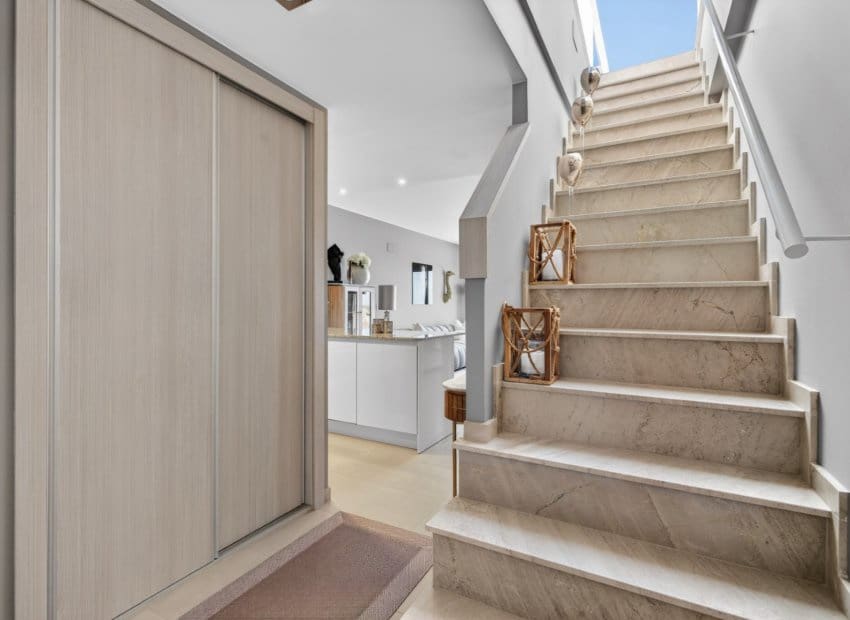 2 soverom Penthouse til salgs i Orihuela Costa med svømmebasseng - € 299 000 (Ref: 9631473)