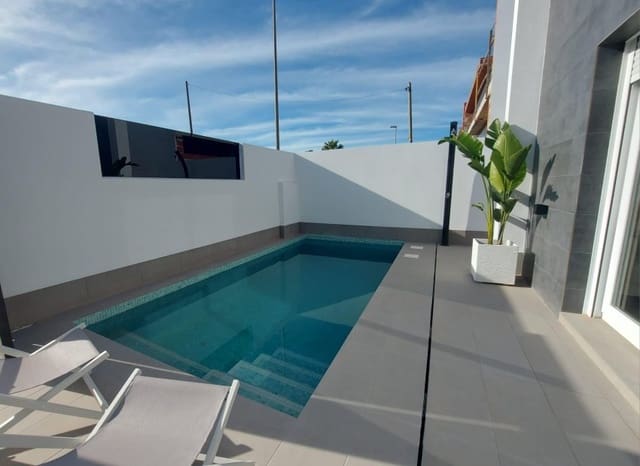 Pareado de 3 habitaciones en Torre-Pacheco en venta con piscina - 272.500 € (Ref: 9631475)