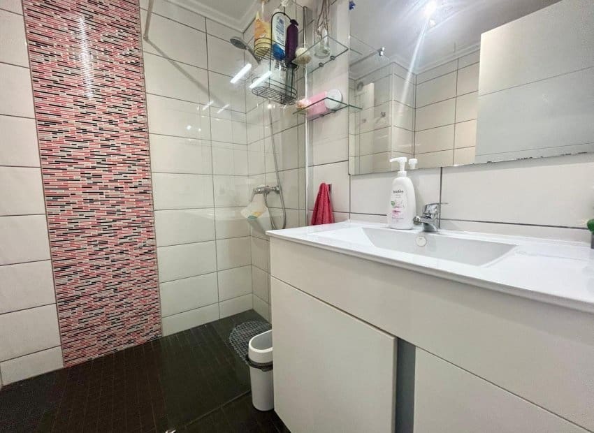 2 soverom Penthouse til salgs i Torrevieja - € 149 950 (Ref: 9631476)