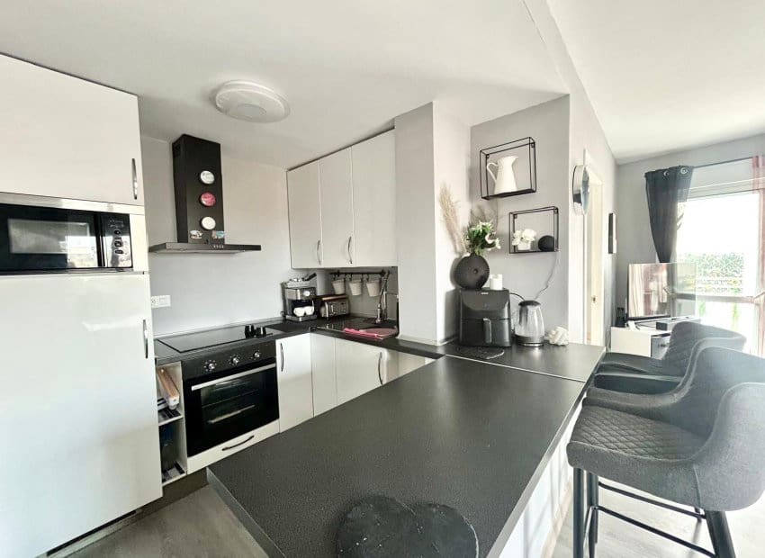 2 soverom Penthouse til salgs i Torrevieja - € 149 950 (Ref: 9631476)