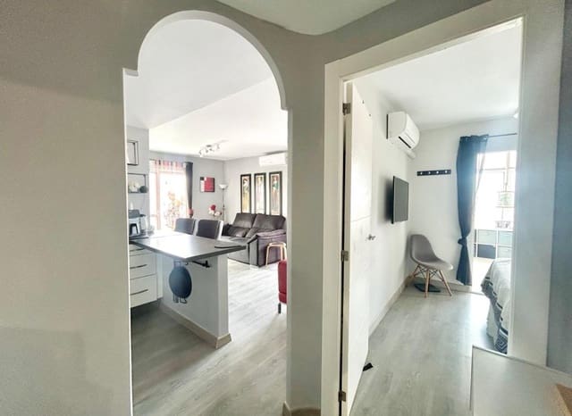 2 soveværelse Penthouse til salg i El Molino, Torrevieja - € 149.950 (Ref: 9631476)