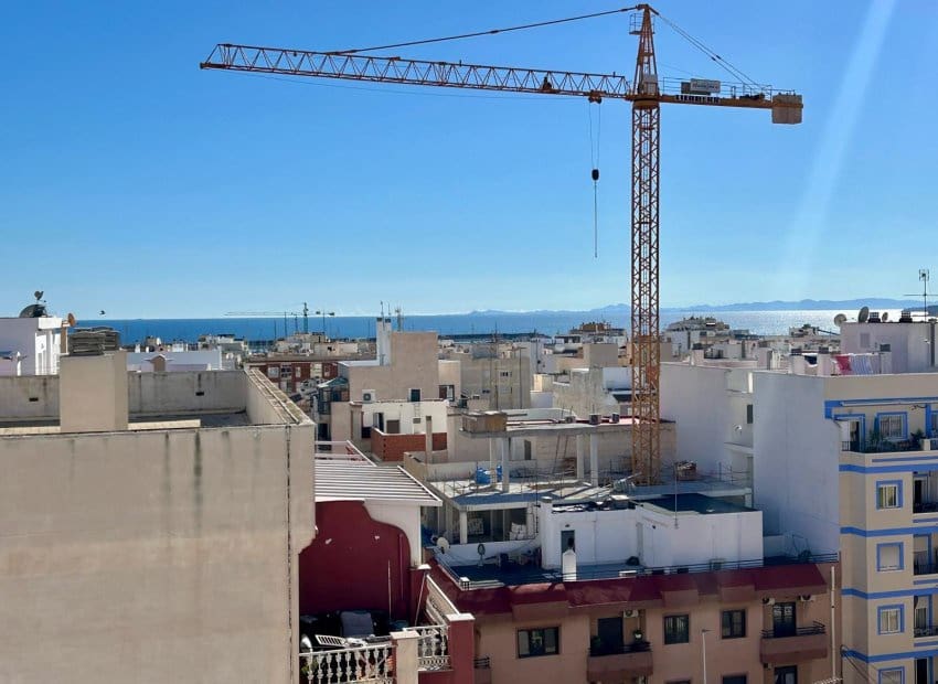 2 soverom Penthouse til salgs i Torrevieja - € 149 950 (Ref: 9631476)