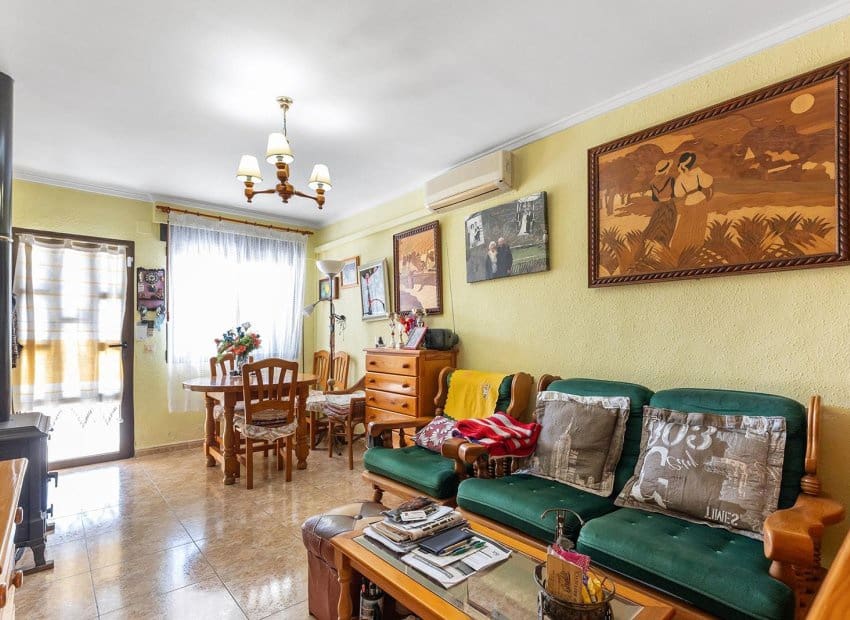 3 makuuhuone Huvila myytävänä paikassa Torrevieja - 125 000 € (Ref: 9631478)