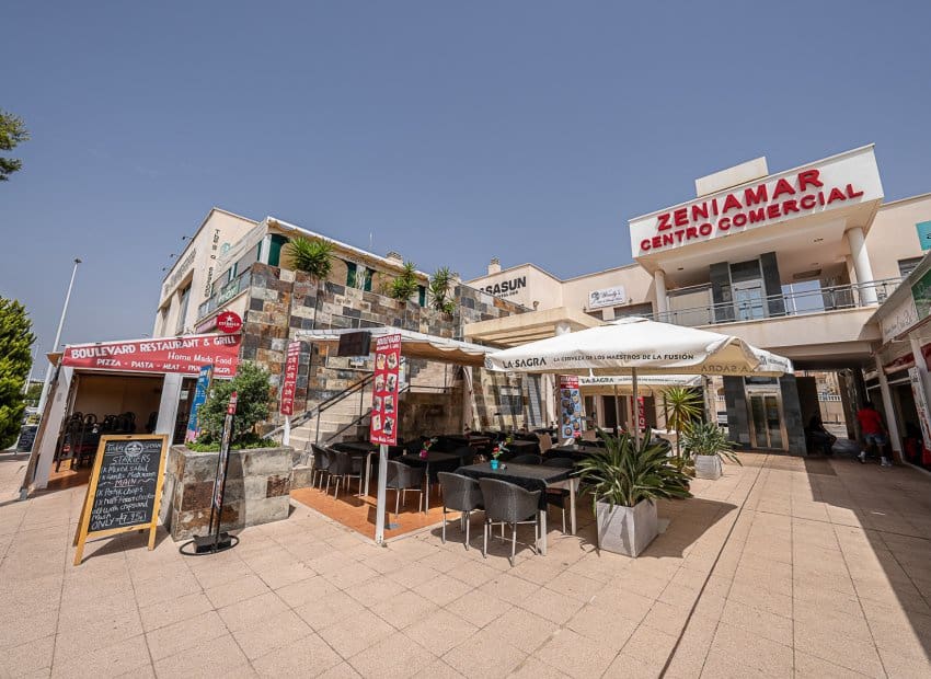 2 quarto Apartamento de Praia para venda em Playa Flamenca com piscina - 199 500 € (Ref: 9635173)