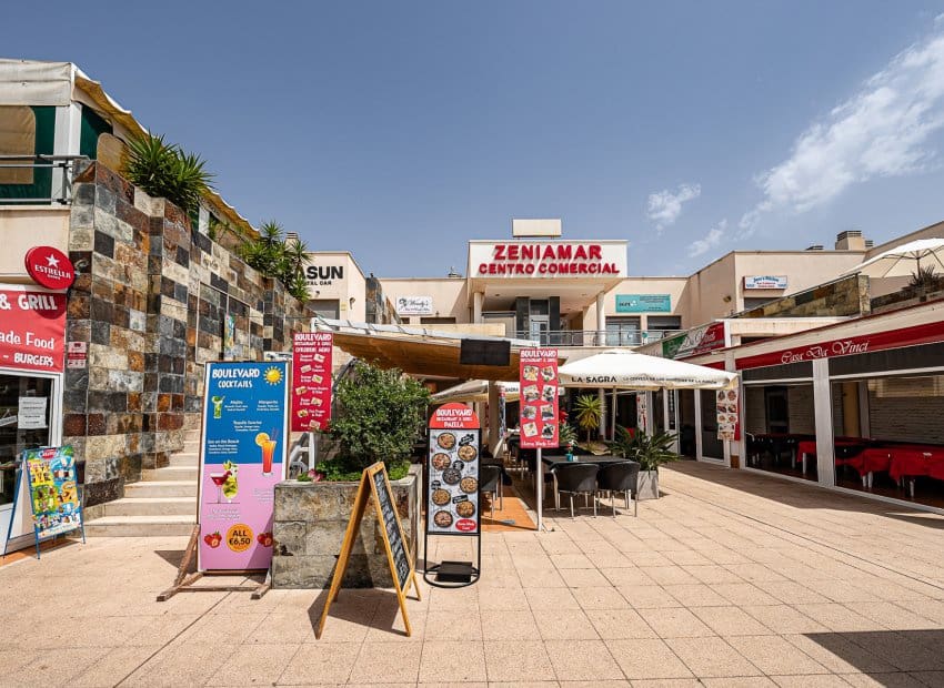 2 quarto Apartamento de Praia para venda em Playa Flamenca com piscina - 199 500 € (Ref: 9635173)