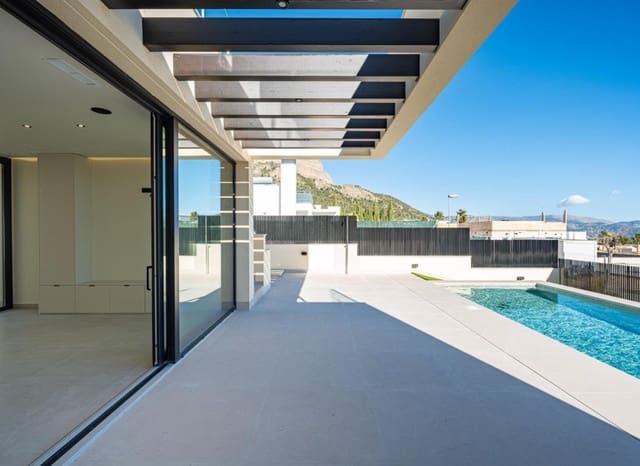 4 sovrum Villa till salu i Polop med pool - 970 000 € (Ref: 9640602)