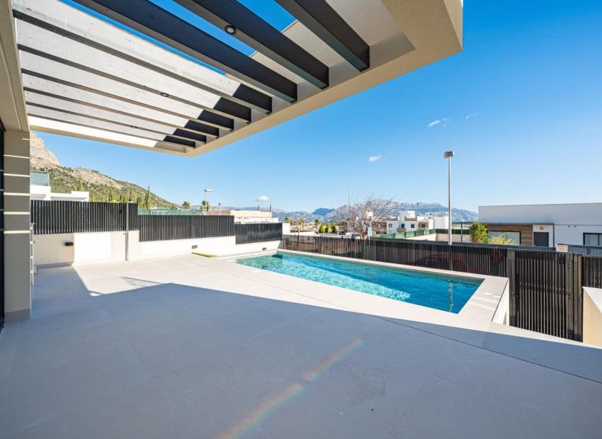 4 sovrum Villa till salu i Polop med pool - 970 000 € (Ref: 9640602)