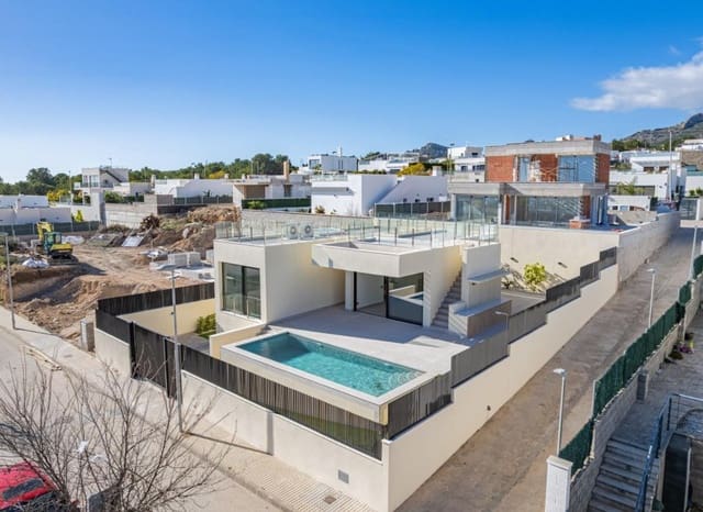 4 sovrum Villa till salu i Polop med pool - 970 000 € (Ref: 9640602)