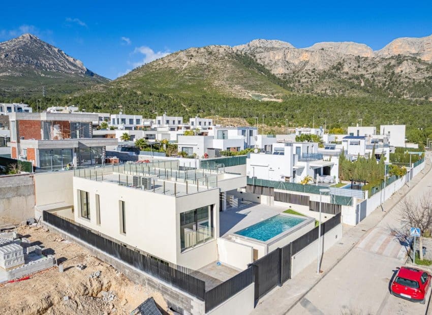 4 sovrum Villa till salu i Polop med pool - 970 000 € (Ref: 9640602)