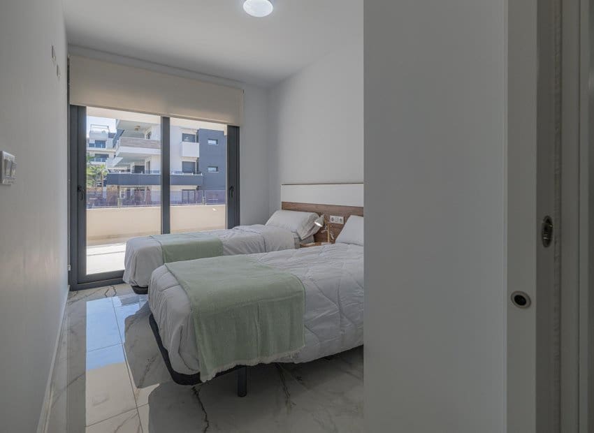 2 sypialnia Apartament na sprzedaż w Orihuela Costa - 299 900 € (Ref: 9640606)