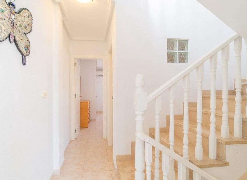 2 quarto Casa em Banda para venda em Playa Flamenca com piscina - 195 000 € (Ref: 9640612)