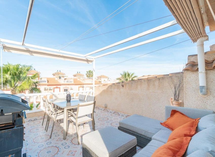 2 quarto Casa em Banda para venda em Playa Flamenca com piscina - 195 000 € (Ref: 9640612)