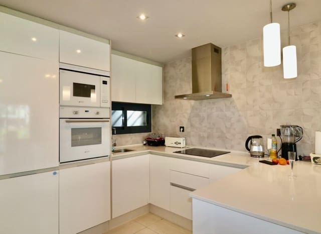 3 quarto Apartamento para venda em El Raso, Guardamar del Segura - 269 500 € (Ref: 9640628)