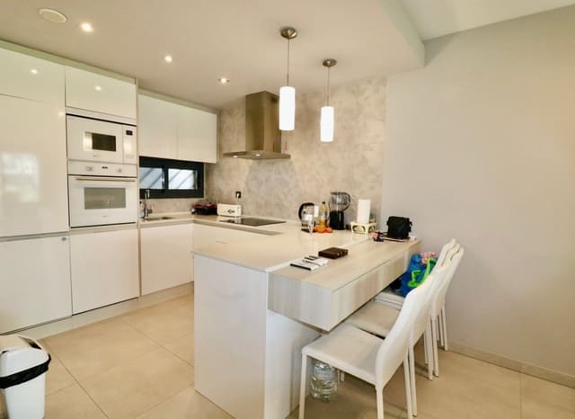 3 quarto Apartamento para venda em El Raso, Guardamar del Segura - 269 500 € (Ref: 9640628)