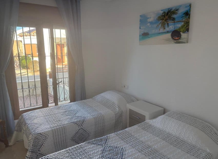 Casa de 3 habitaciones en Algorfa en venta con piscina - 249.000 € (Ref: 9640629)