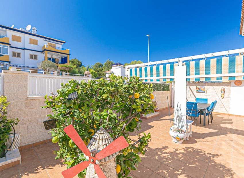 2 camera da letto Villa in vendita in Pilar de la Horadada con piscina - 235.000 € (Rif: 9640630)