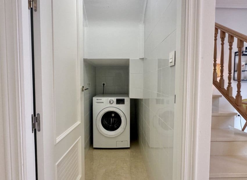 3 makuuhuone Omakotitalo myytävänä paikassa San Miguel de Salinas - 229 000 € (Ref: 9640631)