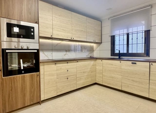 3 makuuhuone Omakotitalo myytävänä paikassa San Miguel de Salinas - 229 000 € (Ref: 9640631)