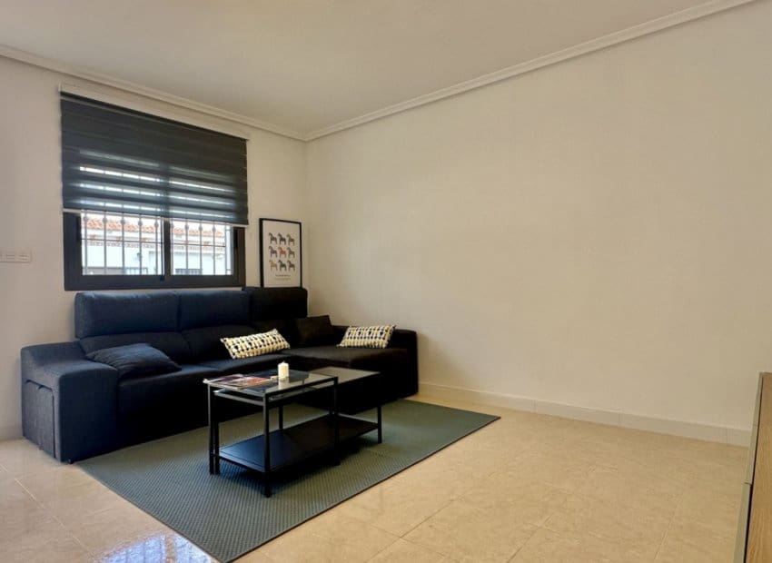 3 makuuhuone Omakotitalo myytävänä paikassa San Miguel de Salinas - 229 000 € (Ref: 9640631)