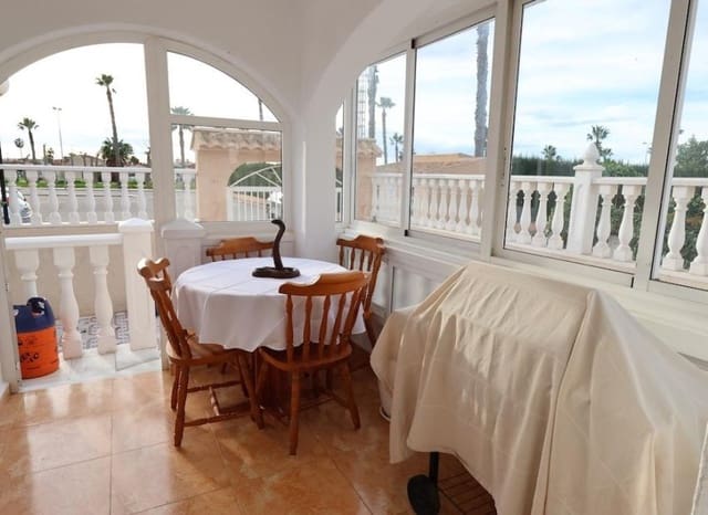 3 makuuhuone Omakotitalo myytävänä paikassa La Florida, Orihuela mukana uima-altaan - 205 000 € (Ref: 9640632)