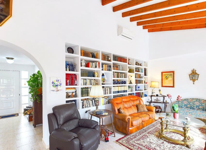 Chalet de 5 habitaciones en Pinar de Campoverde en venta - 424.995 € (Ref: 9640633)