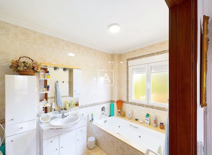 Chalet de 5 habitaciones en Pinar de Campoverde en venta - 424.995 € (Ref: 9640633)