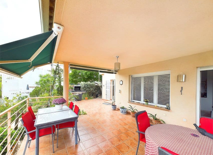 Chalet de 5 habitaciones en Pinar de Campoverde en venta - 424.995 € (Ref: 9640633)