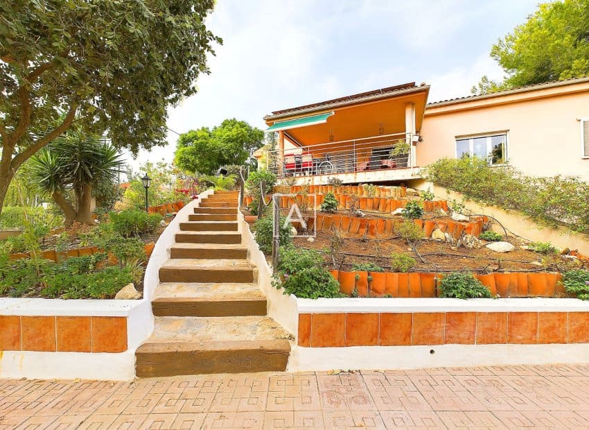 Chalet de 5 habitaciones en Pinar de Campoverde en venta - 424.995 € (Ref: 9640633)